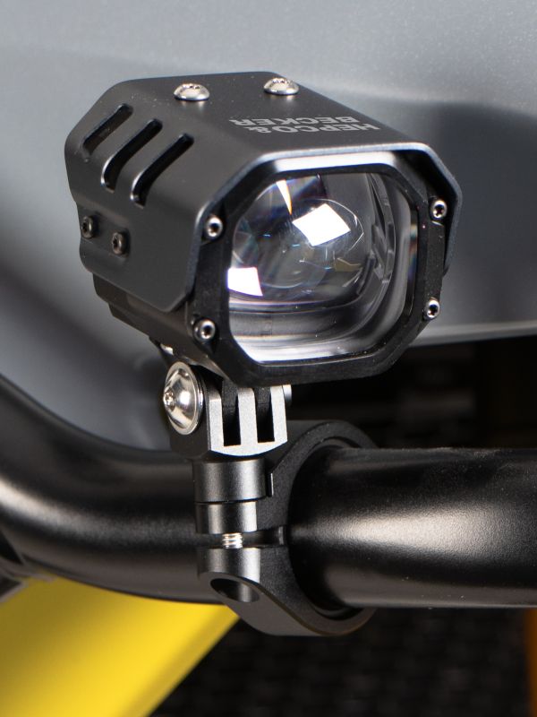 Phares supplémentaires à LED Nova avec fixation universelle pour tube Ø18-25mm Hepco & Becker