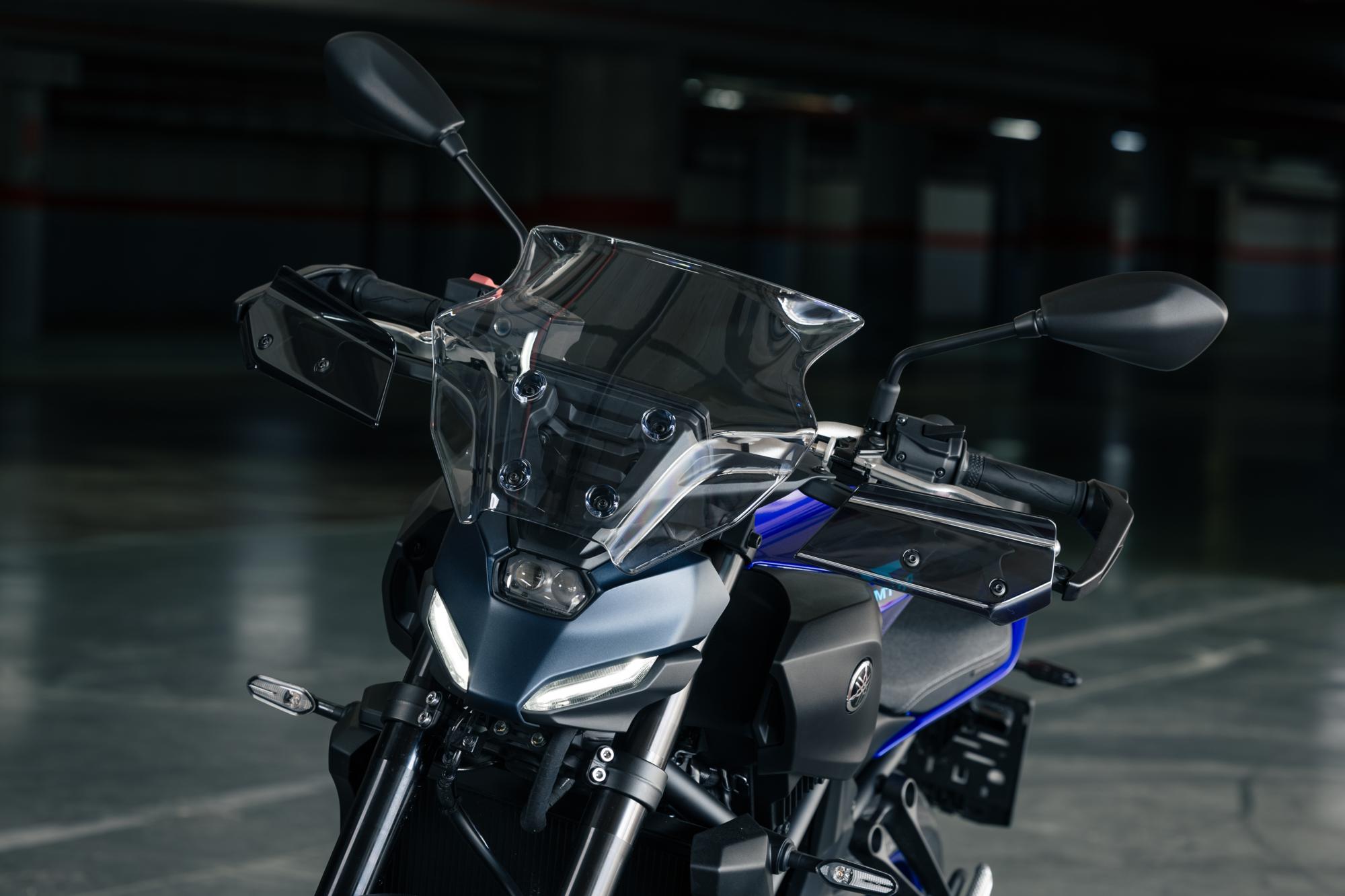 Pare-brise mi-haut pour MT-09 (24-25) / MT-07 (2025) d'origine Yamaha