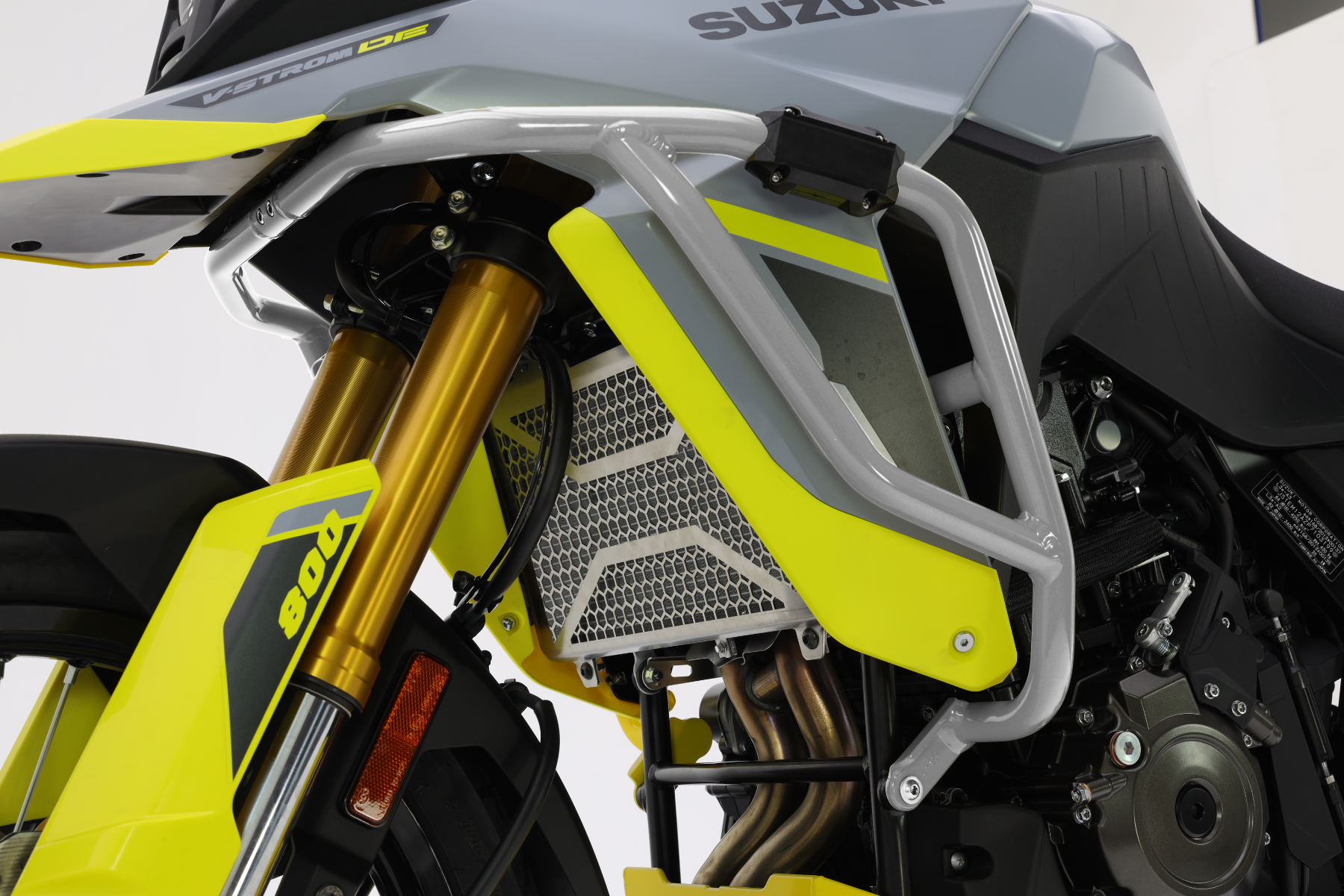 Barre de carrossage grise en aluminium pour Suzuki V-Strom 800 DE (23-)