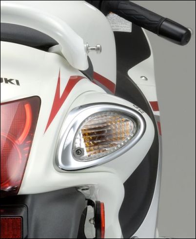 Cache de clignotant, chromé pour Suzuki GSX1300R Hayabusa BJ. 2008-2012/ GSX1300R Hayabusa BJ. 2013-2017