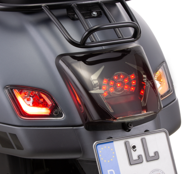 Kit clignotants avant & arrière pour Vespa GTS/GTS Super/GTV/GT 60/GT/GT L ('03-'13), clair