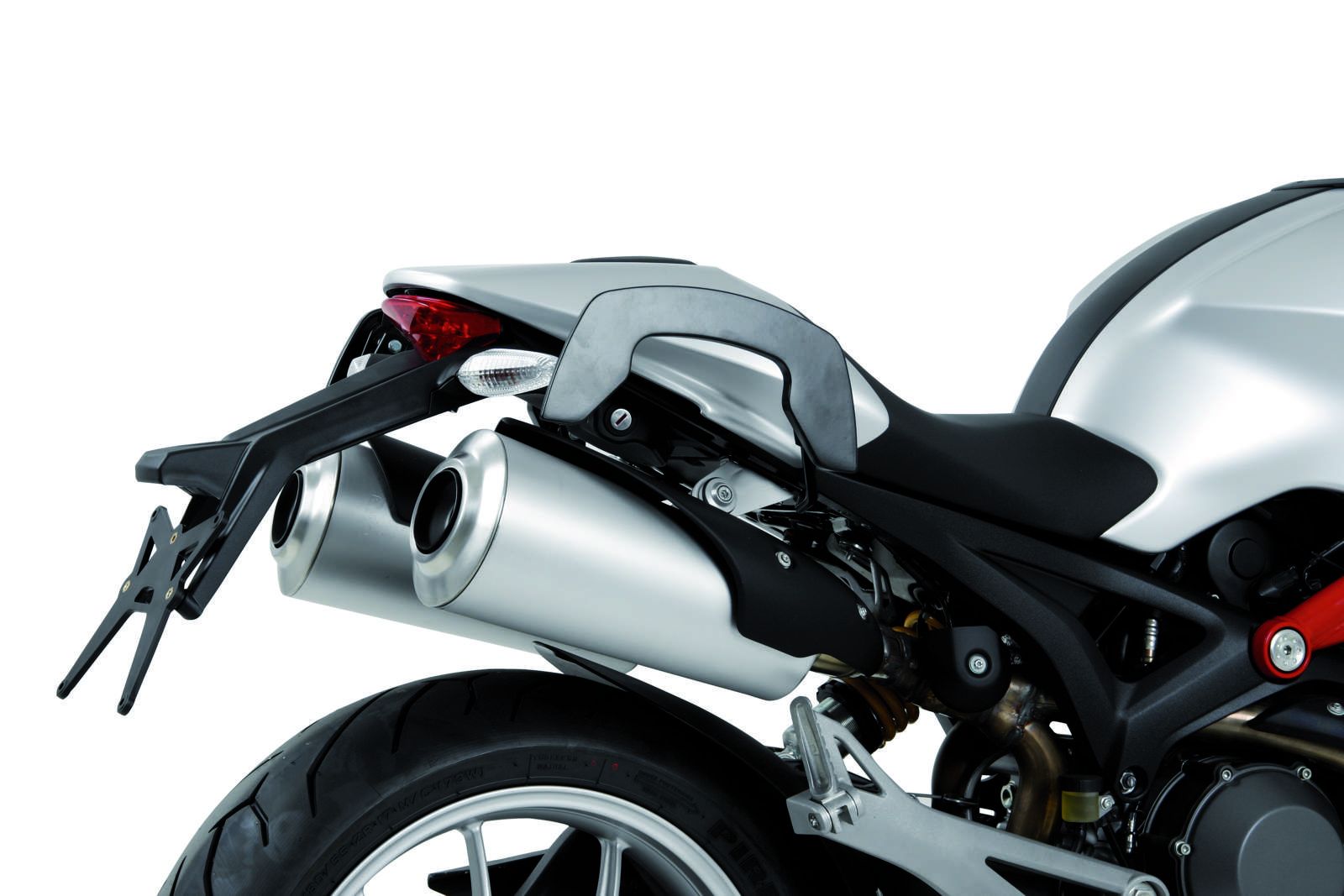 Supports latéraux C-Bow noirs pour Ducati Monster 696 (08-14) /796 (10-16) /1100/S (09-10)