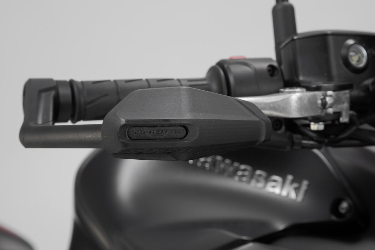 SW-Motech Protecteur de levier avec déflecteur pour Kawasaki Z 1100 /SE (26-) / Z 650 S (26-)
