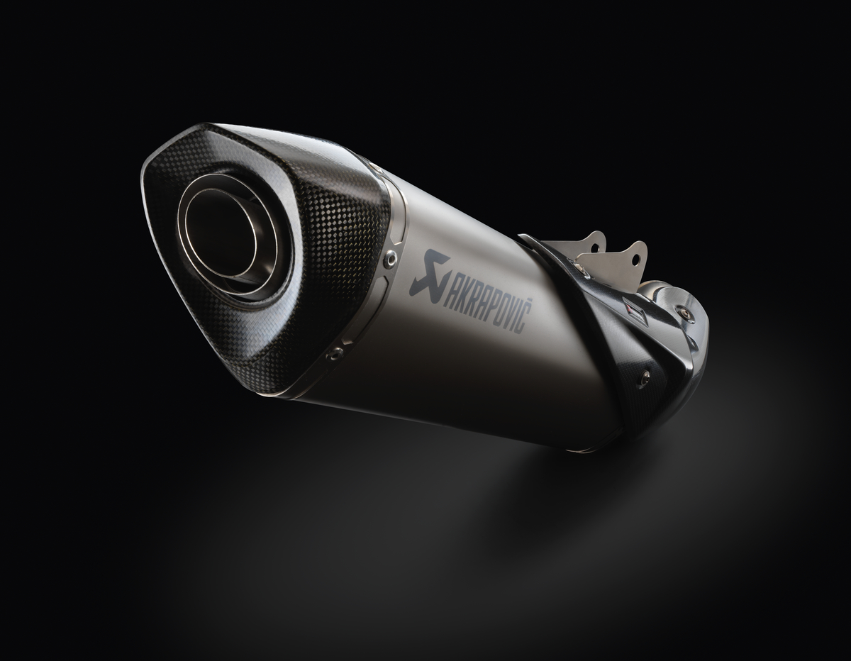 Akrapovic Slip-On LINE système d'échappement pour KTM 890 Duke (année 20-)