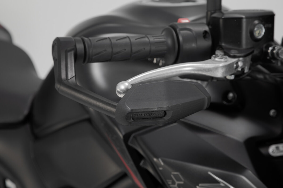 SW-Motech Protecteur de levier avec déflecteur pour Kawasaki Z 1100 /SE (26-) / Z 650 S (26-)