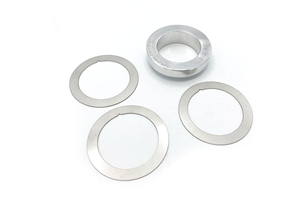 Kit de rabaissement pour Moto Guzzi V85 TT, type KW / KX à partir de Mj. 2019 -, et type KY / MB, à partir de Mj. 2021-