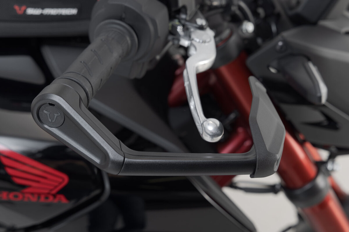 SW-Motech Protège levier avec déflecteur pour Honda CB 750 Hornet (23-) - SW Motech
