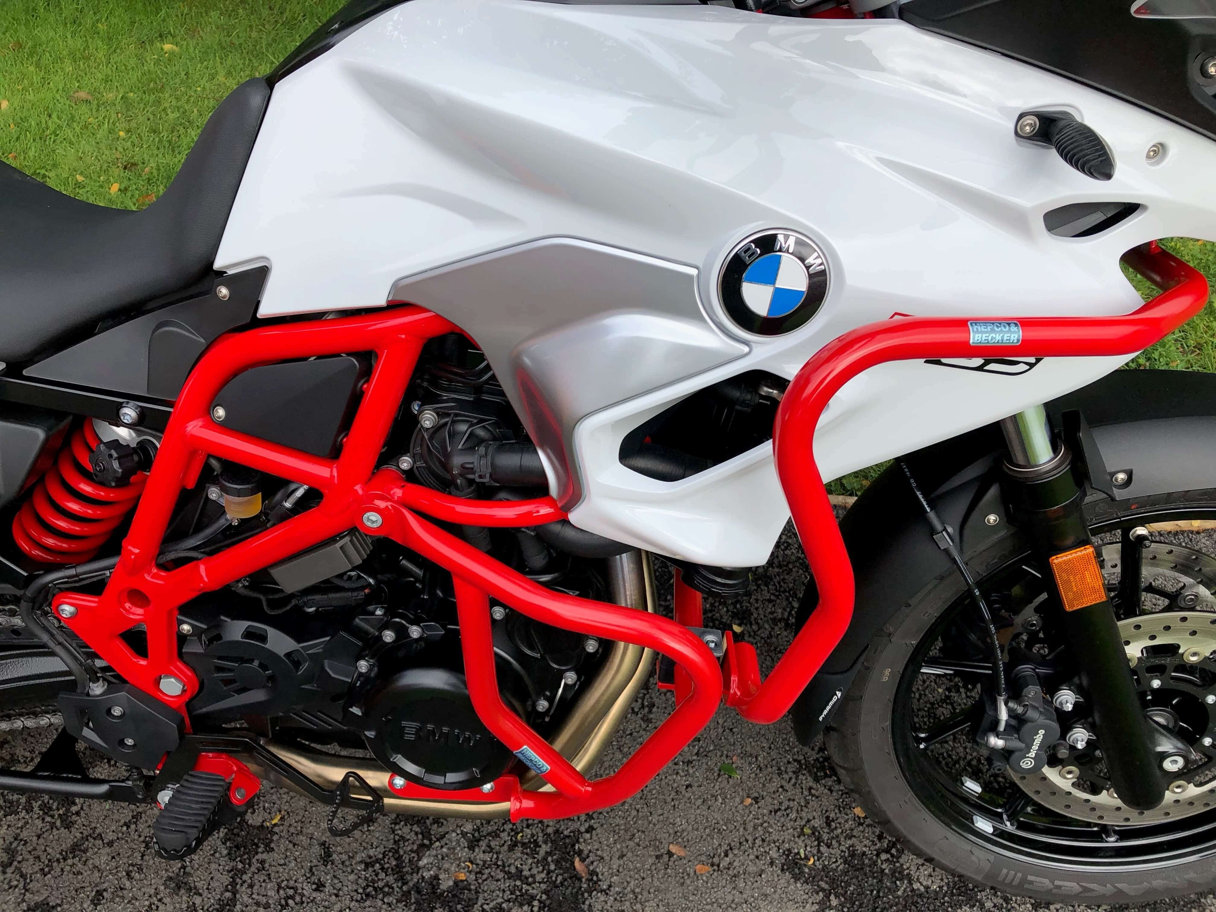 Arceau de protection du réservoir rouge pour BMW F 650 GS Twin (08-11)/F 700 GS (12-17)/F 800 GS (08-16)