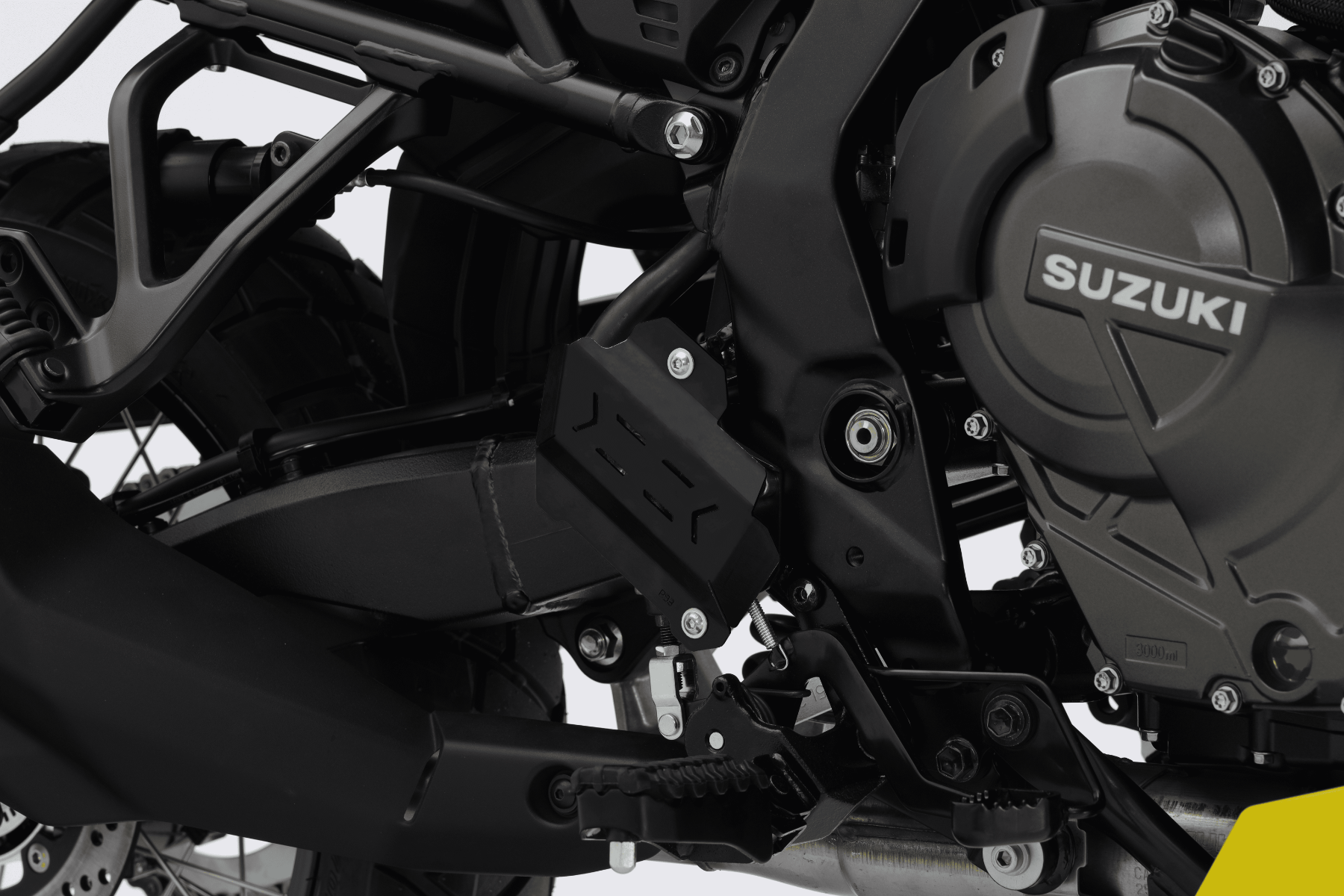 Couvre cylindre de frein noir en aluminium pour Suzuki V-Strom 800 DE (23-)
