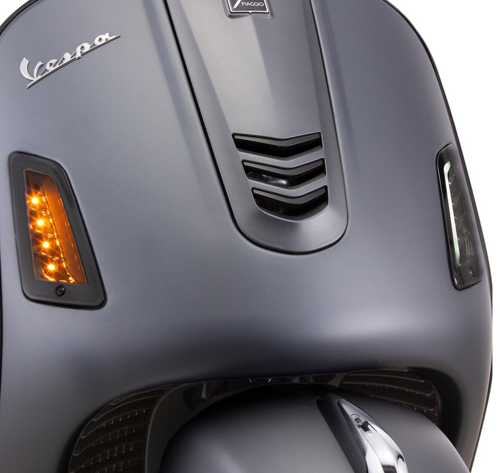 Kit clignotants avant gauche/droite pour Vespa GTS/GTS Super/GTV/GT 60/GT/GT L ('03-'13), teinté