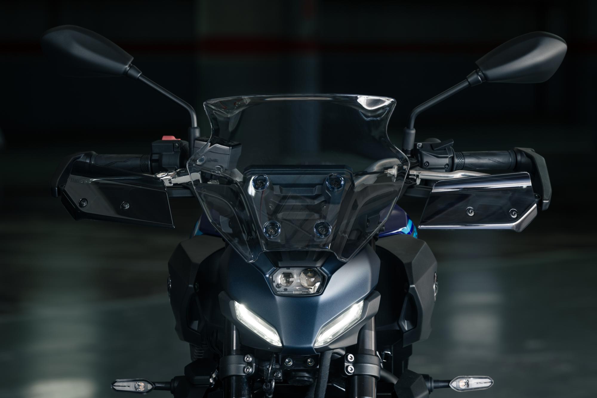 Pare-brise mi-haut pour MT-09 (24-25) / MT-07 (2025) d'origine Yamaha