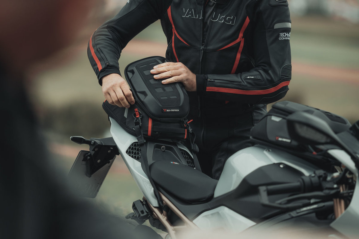SW-Motech Sac arrière PRO Roadpack Suzuki Burgman AN 650 (03-21), WVBU